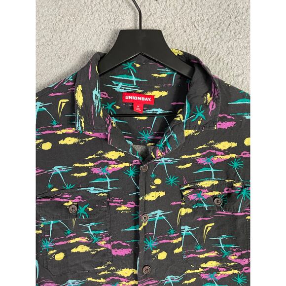 Unionbay Tropical Print Short Sleeve Button Shirt Black Rayon‎ Men's Medium - Picture 7 of 7